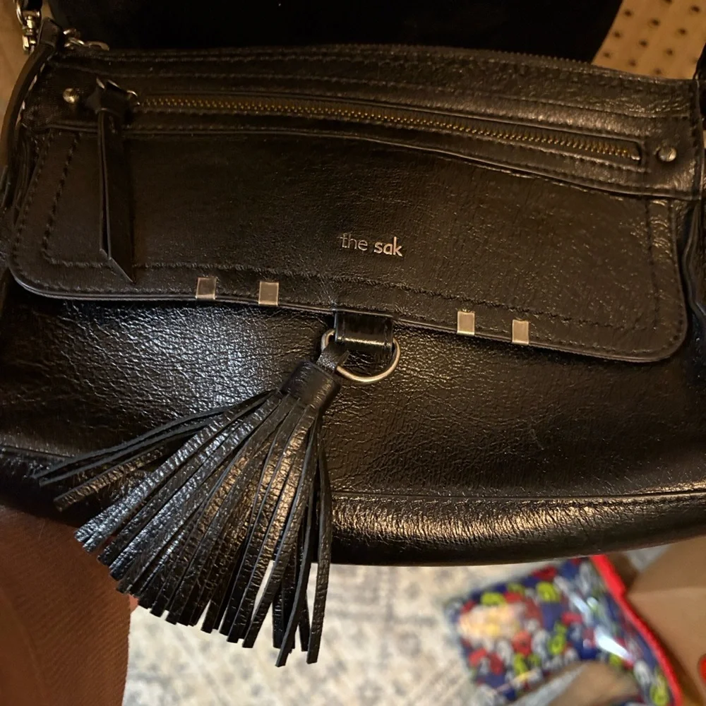 The Sak‎ Black Crossbody